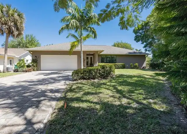 Property at 136 Old Tamiami Trl, Naples, FL, 34110, 3 beds, 2 baths, [object Object]