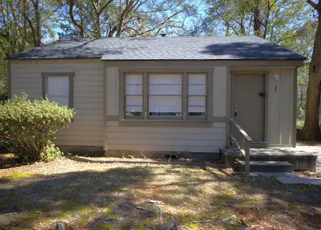 Property at 1807 Charlton St, Valdosta, GA, 31602, 2 beds, 1 bath, [object Object]