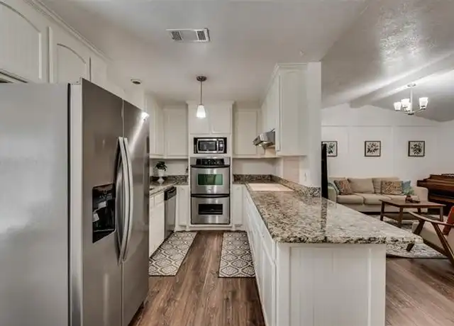 Property at 3821 Helmsford Dr, Arlington, TX, 76016, 3 beds, 2 baths, [object Object]