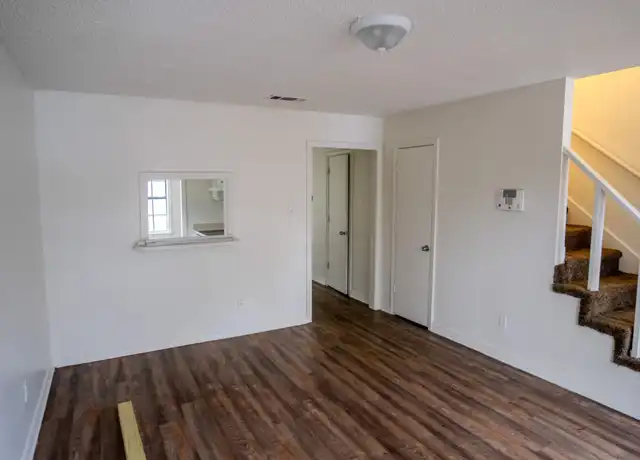 Property at 4882 S McRaven Rd Unit C, Jackson, MS, 39209, 2 beds, 1.5 baths, [object Object]