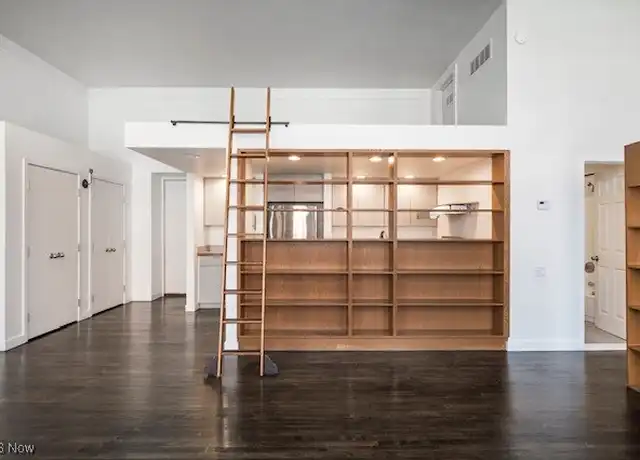 Property at 2043 Random Rd #109, Cleveland, OH, 44106, 1 bed, 1 bath, [object Object]