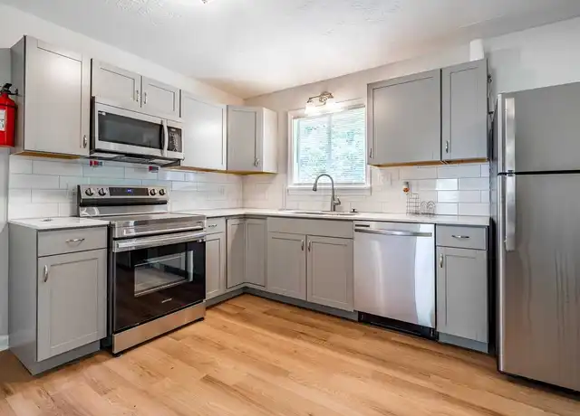 Property at 5828 Springfield Pl, Ellenwood, GA, 30294, 1 bed, 1 bath, [object Object]