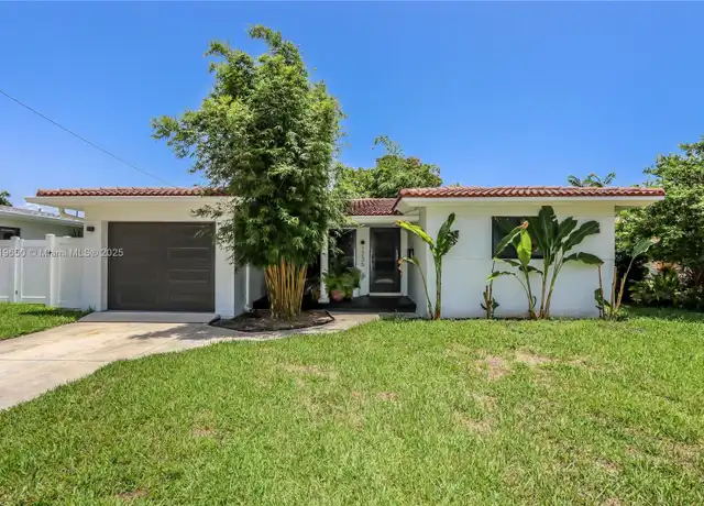 Property at 1235 Buchanan St, Hollywood, FL, 33019, 2 beds, 1 bath, [object Object]