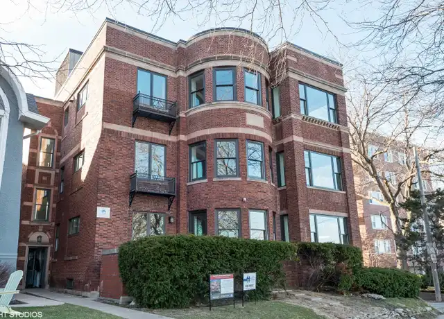 Property at 534 Sheridan Sq Unit 202, Evanston, IL, 60202, 2 beds, 2 baths, [object Object]