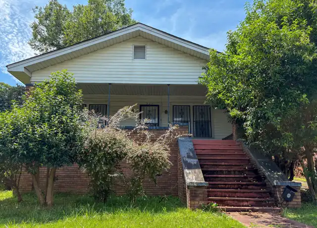 Property at 921 Valley Road Pl, Birmingham, AL, 35208, 3 beds, 1 bath, [object Object]