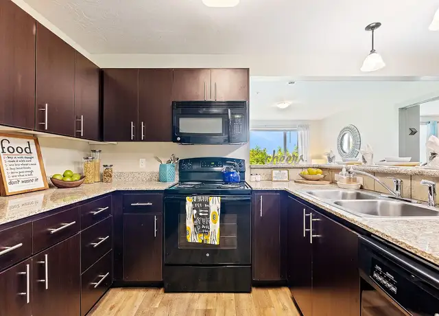 Photo of 1004 W Royal Blvd, Boise, ID 83706