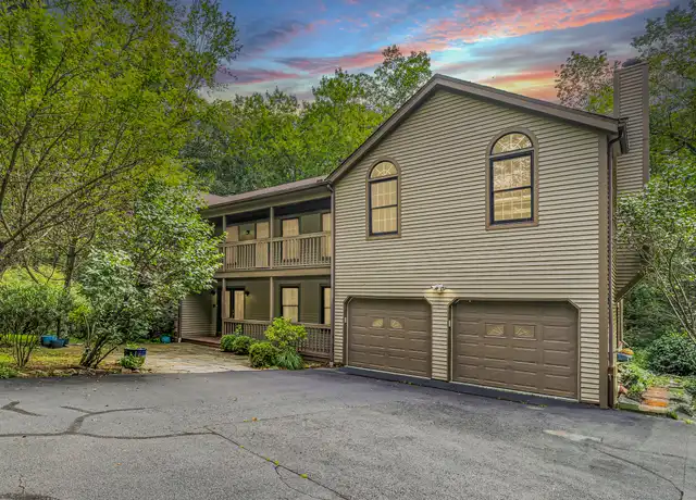 Property at 27 Blackberry Dr E, Stamford, CT, 06903, 4 beds, 2.5 baths, [object Object]