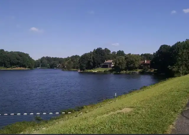 Property at 15087 Holleyside Dr, Dumfries, VA, 22025, 2 beds, 1 bath, [object Object]