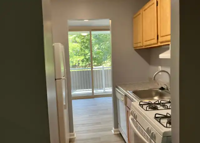 Property at 7911 Indian Head Hwy Unit 512, Oxon Hill, MD, 20745, 2 beds, 1 bath, [object Object]