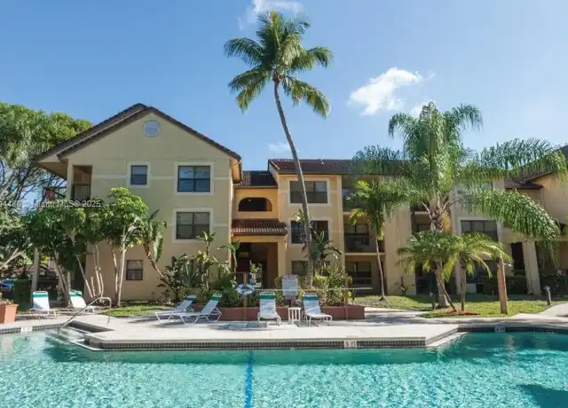 Property at 4581 W McNab Rd #30, Pompano Beach, FL, 33069, 1 bed, 1 bath, [object Object]