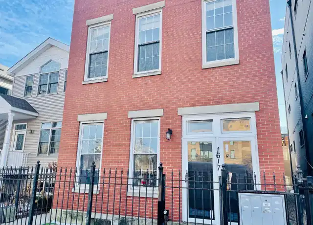 Property at 1617 W Superior St Unit 2R, Chicago, IL, 60622, 3 beds, 2 baths, [object Object]