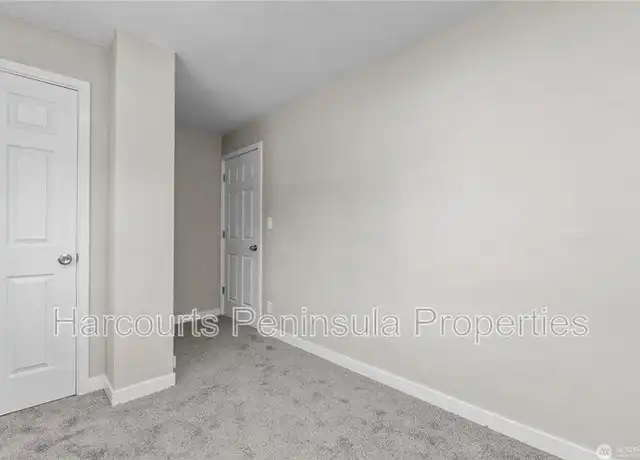 Property at 2821 NE Center St Unit 5, Bremerton, WA, 98310, 2 beds, 1 bath, [object Object]