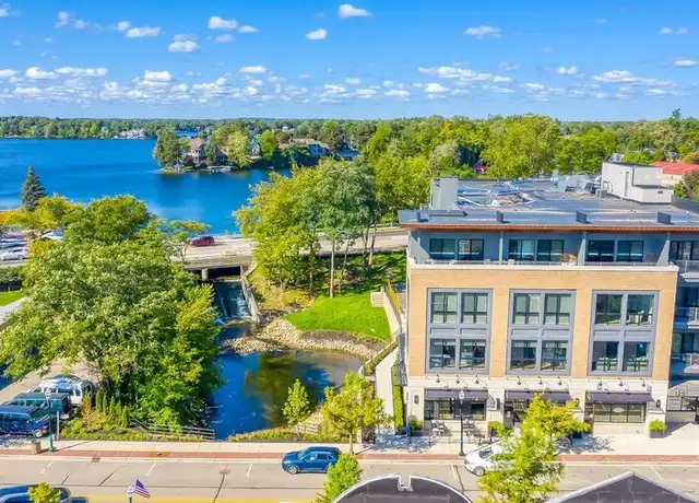 Property at 120 S Broadway St Unit 200, Lake Orion, MI, 48362, 1 bed, 1 bath, [object Object]