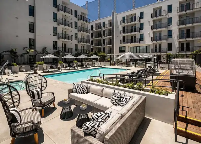 Property at The Pearl - 350 W Palm Ave, Tampa, FL, 33602, 1-3 bed, 1-2 bath, [object Object]