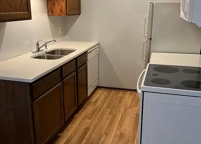 Property at 1905 Wilson Ave Unit 314, St Paul, MN, 55119, 2 beds, 1 bath, [object Object]