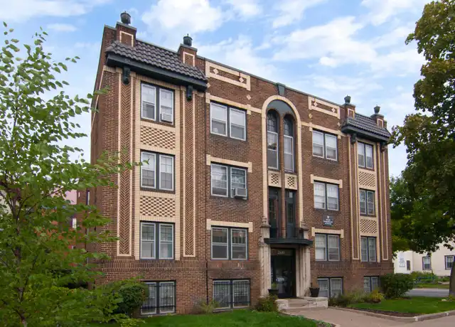 Property at 2600 Pleasant Ave Unit 303, Minneapolis, MN, 55408, 1 bed, 1 bath, [object Object]
