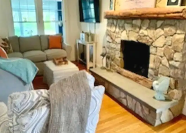 Property at 5 Waverly Rd, Branford, CT, 06405, 3 beds, 2 baths, [object Object]