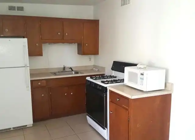 Property at 3641 E Bermuda St, Tucson, AZ, 85716, 1 bed, 1 bath, [object Object]