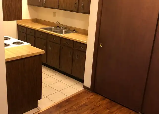 Property at 4424 Eastridge Dr Unit 4418 Eastridge Dr-APT 4, Rockford, IL, 61107, 1 bed, 1 bath, [object Object]