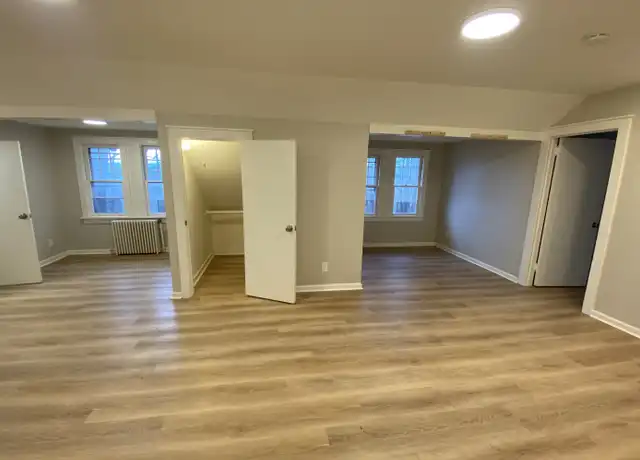 Property at 114 Overlook Rd Unit 3, Ithaca, NY, 14850, 3 beds, 1 bath, [object Object]