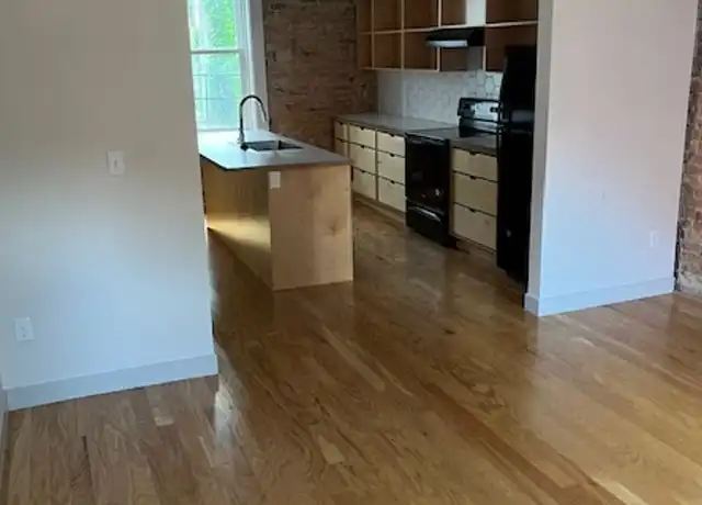Property at 60 E McMicken Ave Unit 200B, Cincinnati, OH, 45202, 2 beds, 1 bath, [object Object]