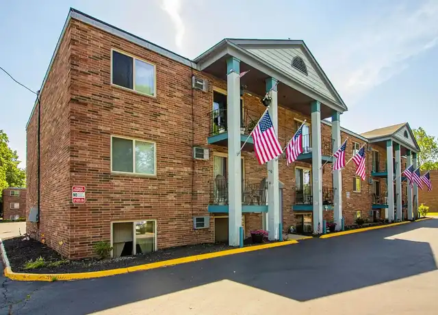 Property at Colonade - 283 Washington Ave, Elyria, OH, 44035, 1 bed, 1 bath, [object Object]