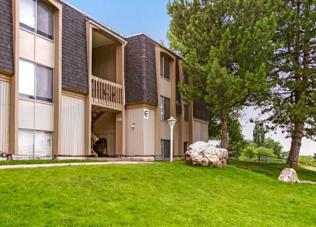 Property at Lake Park Apartments - 4950 S 350 E, Ogden, UT, 84405, 2 beds, 1 bath, [object Object]