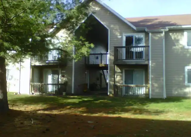 Property at 215 Hyler Dr, Farmington, MO, 63640, 1-2 bed, 1 bath, [object Object]