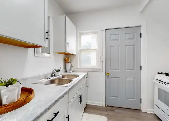 Property at 2640 Cottage Grove Ave Unit 2, Des Moines, IA, 50311, 1 bed, 1 bath, [object Object]