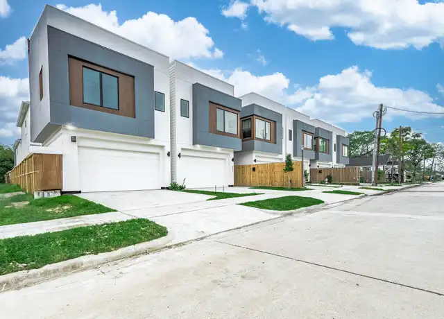 Property at 3509 McIlhenny St, Houston, TX, 77004, 3 beds, 3.5 baths, [object Object]