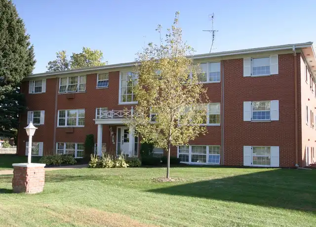 Property at 3111 Heritage Dr Unit 1 Bedroom, Minneapolis, MN, 55435, 1 bed, 1 bath, [object Object]