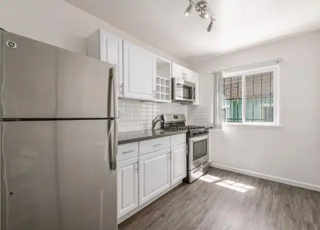 Property at 1249 N Edgemont St Unit 03, Los Angeles, CA, 90029, 0 beds, 1 bath, [object Object]