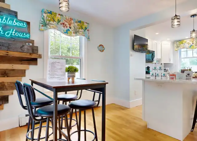 Property at 42 Highland Ave, Old Orchard Beach, ME, 04064, 3 beds, 1.5 baths, [object Object]