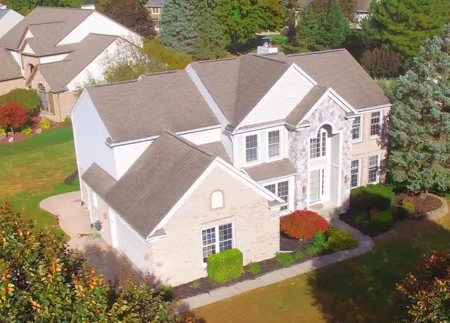 Property at 47498 Fox Run Dr, Canton, MI, 48187, 4 beds, 3.5 baths, [object Object]