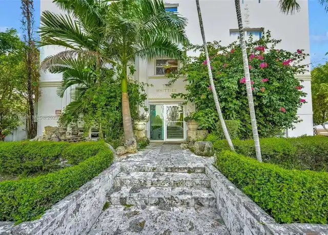 Property at 4035 N Meridian Ave, Miami Beach, FL, 33140, 1 bed, 1 bath, [object Object]