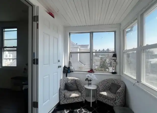 Property at 55 Walnut St Unit 2, Montclair, NJ, 07042, 3 beds, 1 bath, [object Object]
