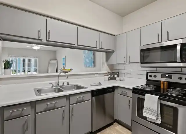 Property at Stone Canyon - 5210 E Hampton Ave, Mesa, AZ, 85206, 1 bed, 1 bath, [object Object]