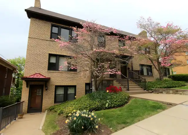 Property at 32 Shady Dr W, Mt Lebanon, PA, 15228, 1 bed, 1 bath, [object Object]