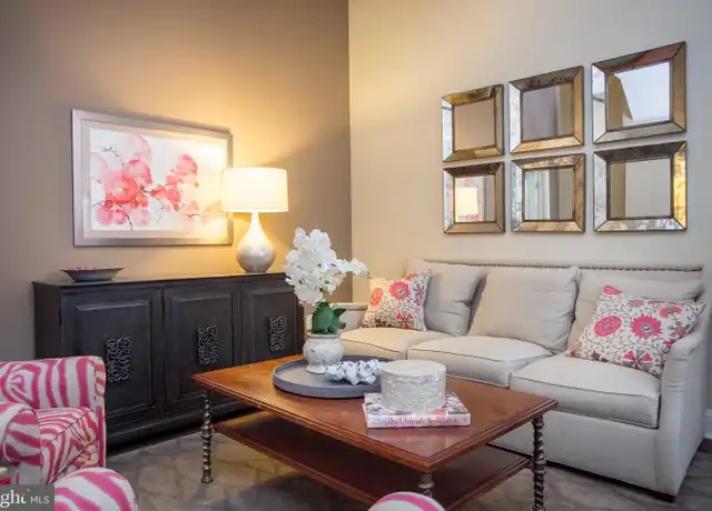 Property at 26 S Calvert St Unit 1BR, Baltimore, MD, 21202, 1 bed, 1 bath, [object Object]