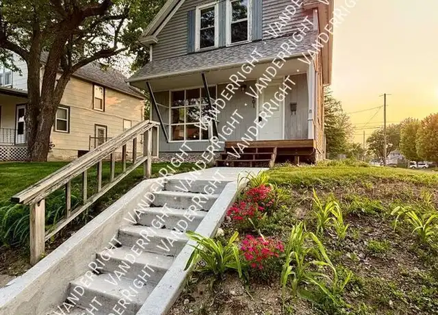 Property at 1401 S Phillips Ave, Sioux Falls, SD, 57105, 3 beds, 1.5 baths, [object Object]