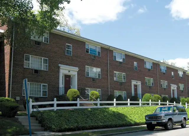 Property at Oak Terrace - 7 S Lake Dr, Hackensack, NJ, 07601, 1 bed, 1 bath, [object Object]