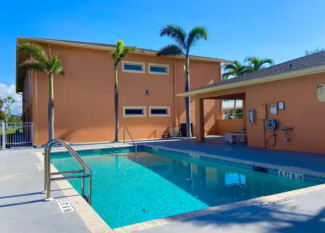 Property at 1109 SW 48th Ter Unit 4, Cape Coral, FL, 33914, 2 beds, 2 baths, [object Object]