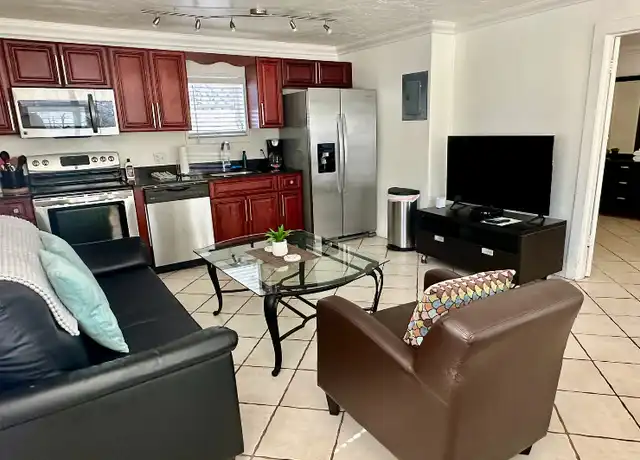 Property at 711 NE 4th St, Fort Lauderdale, FL, 33301, 1 bed, 1 bath, [object Object]