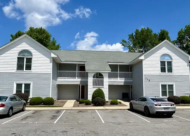 Property at 112 W Victoria Ct Unit B, Greenville, NC, 27834, 2 beds, 2 baths, [object Object]