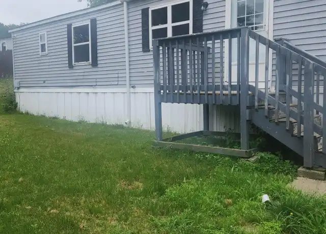 Property at 424 Flamingo Ct, Plains, PA, 18702, 3 beds, 2 baths, [object Object]