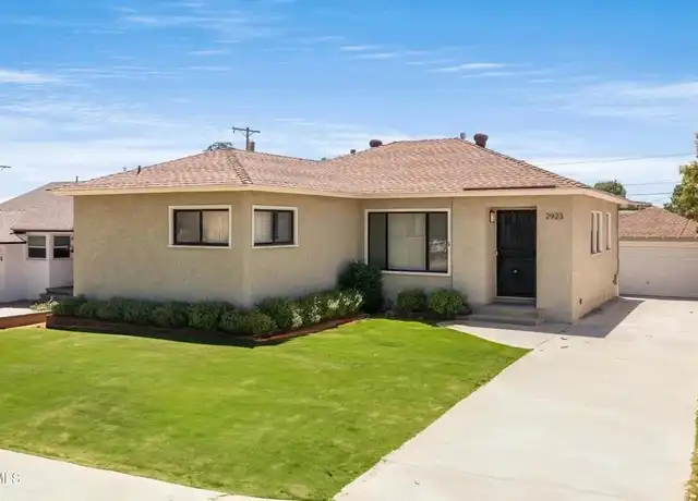 Property at 2923 N Buena Vista St, Burbank, CA, 91504, 3 beds, 2 baths, [object Object]
