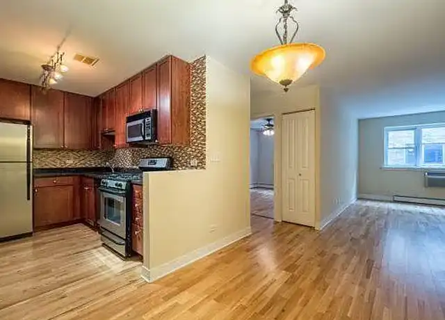Property at 625 W Wrightwood Ave, Chicago, IL, 60614, 0-1 beds, 1 bath, [object Object]