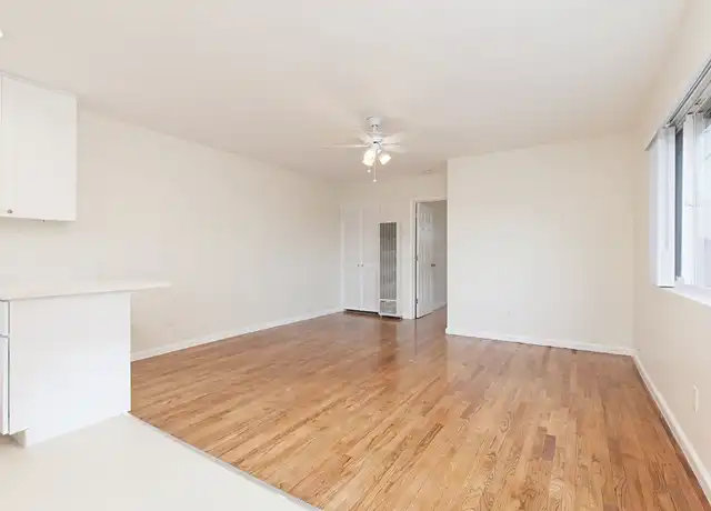 Property at 121 Washington St, Vista, CA, 92084, 1 bed, 1 bath, [object Object]