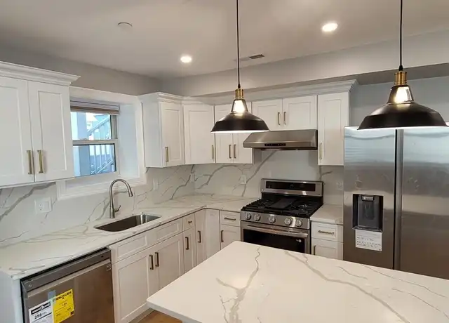 Property at 41 Moseley St Unit 1, Dorchester, MA, 02125, 2 beds, 1 bath, [object Object]