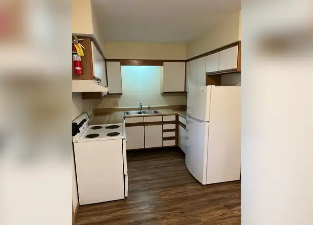 Property at 830 E College St Unit K, Carbondale, IL, 62901, 2 beds, 1.5 baths, [object Object]